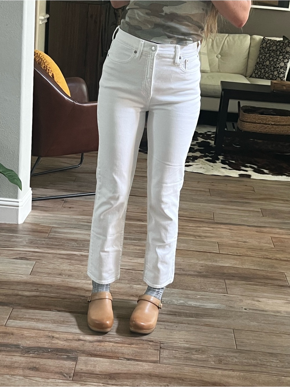 J.Crew Classic Straight Leg White Jeans Size 26